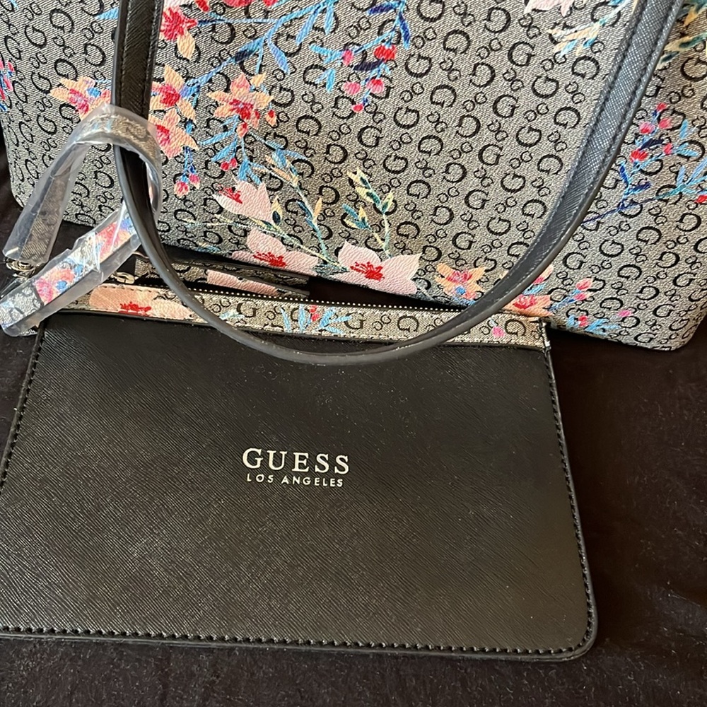 Guess Tote - Picture 3 of 7